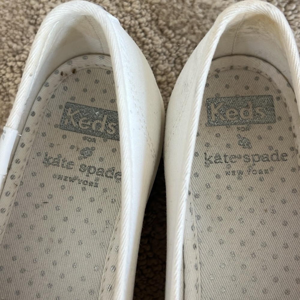 Kate Spade White Casual Sneakers with Minimalist Design - Picture 12 of 12